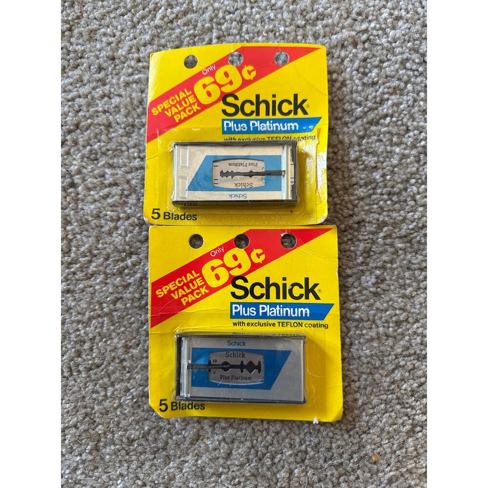 Shick Plus Platinum Double Edge Razor Blades.  Vintage - 2 pks of 5 blades NWT